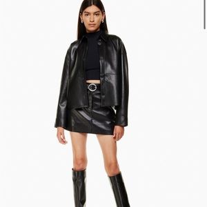 Aritzia Babaton Pelli hip shirt jacket